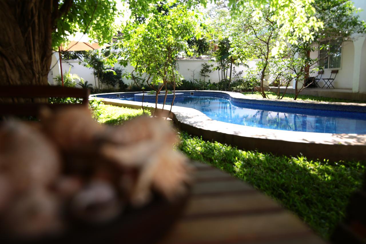 Alexanders Hotel Dar es Salaam Exterior photo